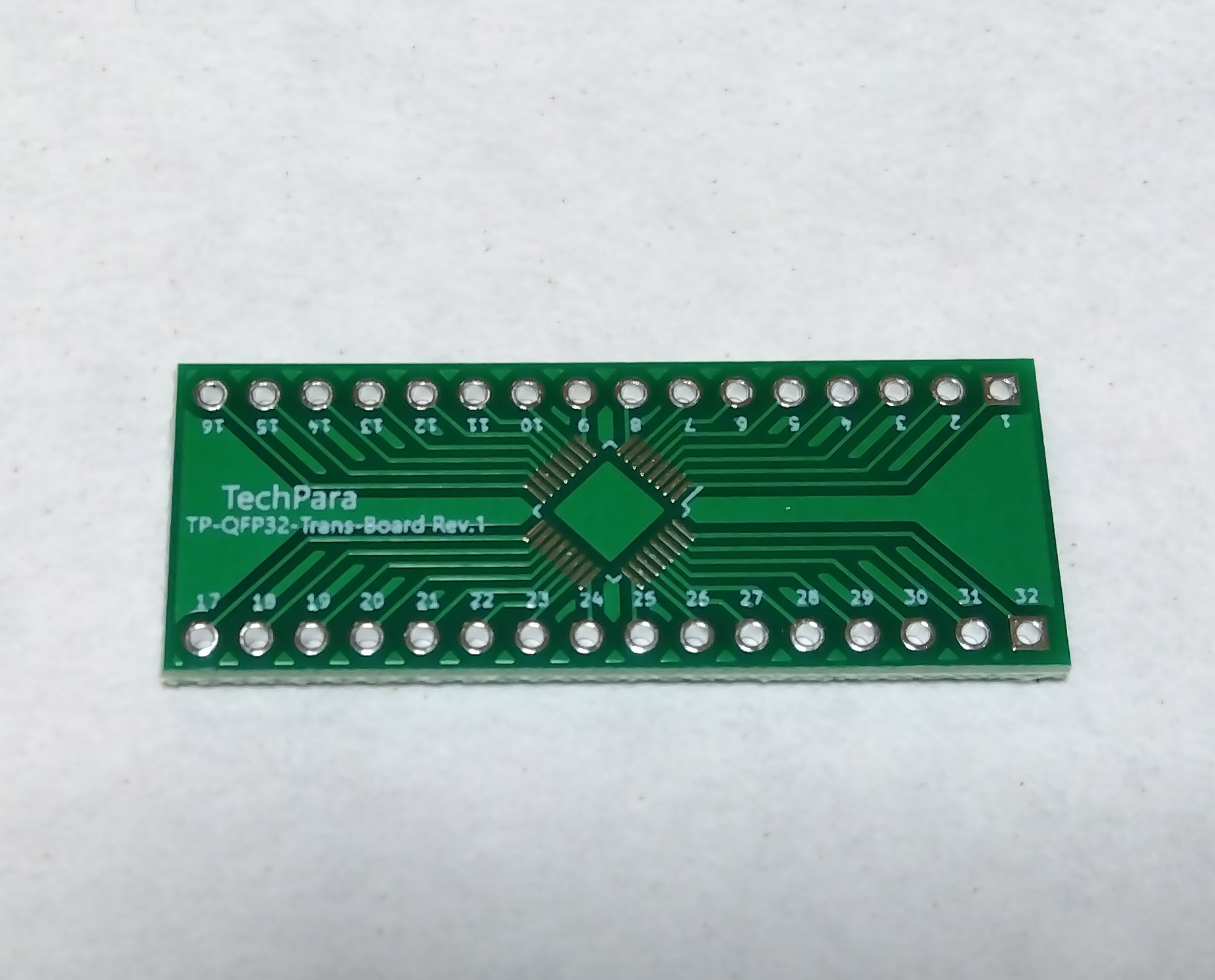 QFP32ピン 0.5mmピッチ DIP変換基板